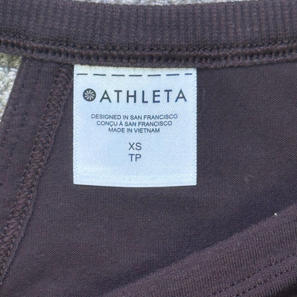 Athleta Womens XS Brown Dolman 3/4 Sleeve Boat Neck Back Cutout Top EUC - Picture 3 of 9